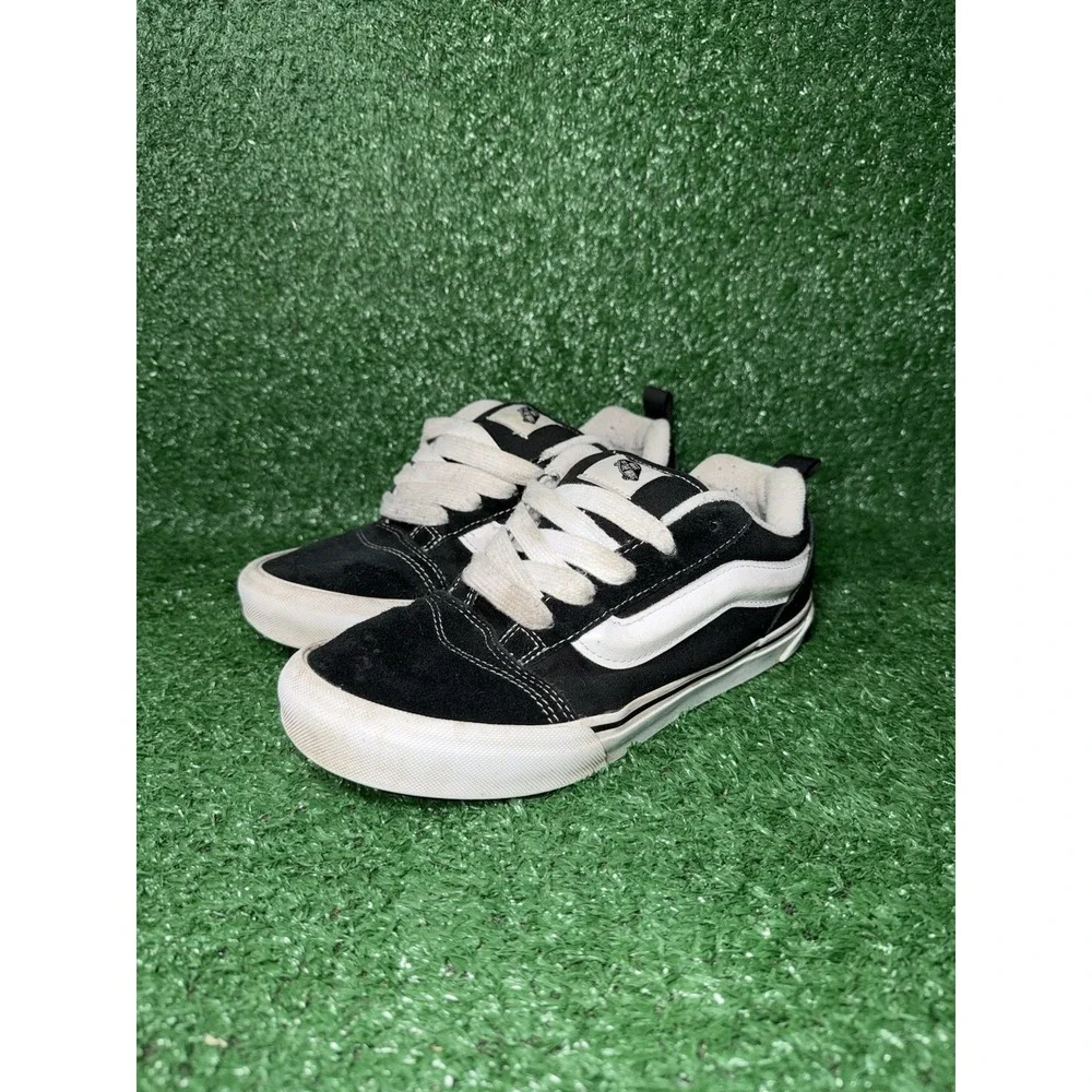 Vans Knu School Women Size 6.5 Black White Casual Skate Shoe Chunky Logo Sneaker - Picture 3 of 9